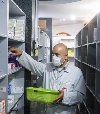 ارز ۴۲۰۰ تومانی دست تولیدکنندگان دارو را برای صادرات بسته است/ «تی‌‌تک» راه حل مشکل قاچاق دارو